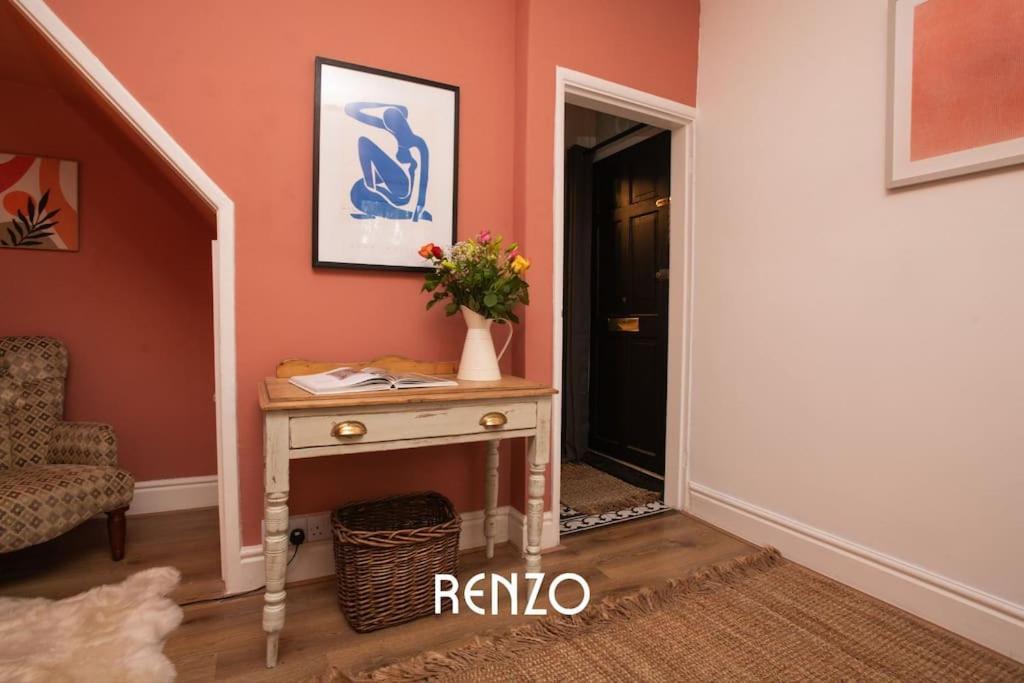 Inviting 3-Bed Home In Lincoln By Renzo, Stunning Design, Close To Lincoln Cathedral! Екстериор снимка