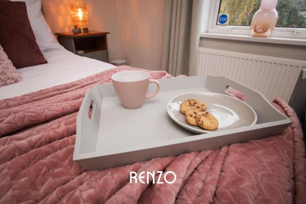 Inviting 3-Bed Home In Lincoln By Renzo, Stunning Design, Close To Lincoln Cathedral! Екстериор снимка