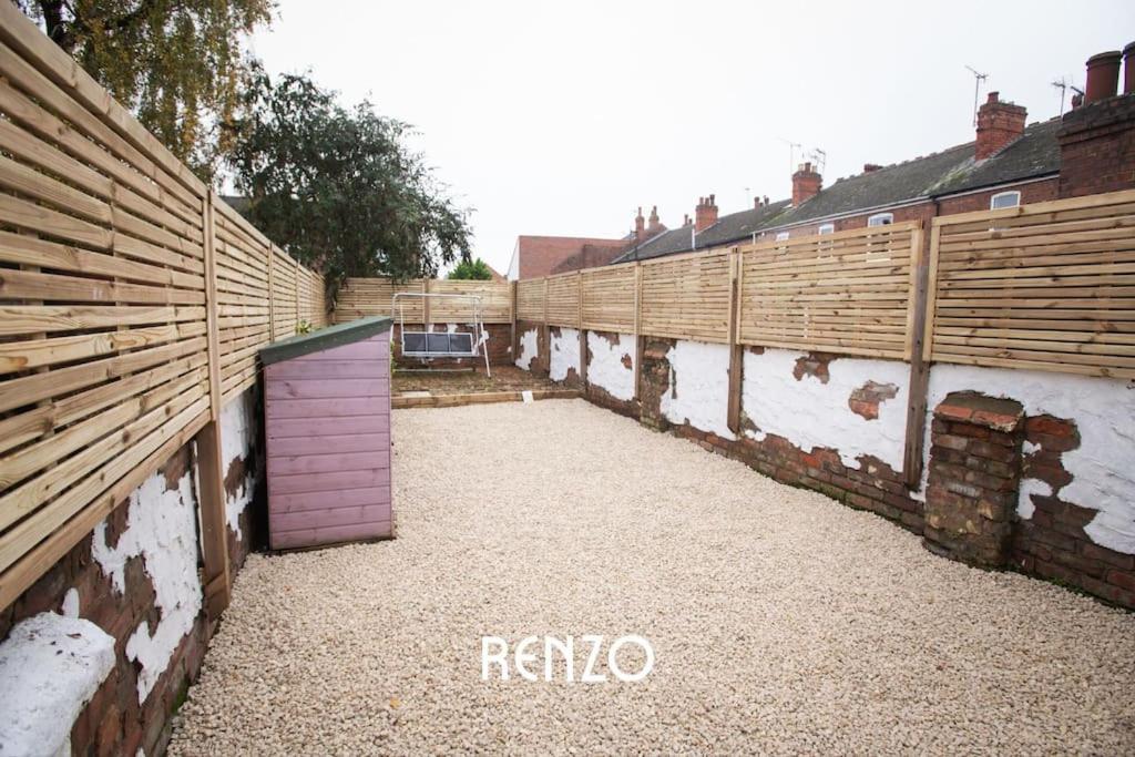 Inviting 3-Bed Home In Lincoln By Renzo, Stunning Design, Close To Lincoln Cathedral! Екстериор снимка