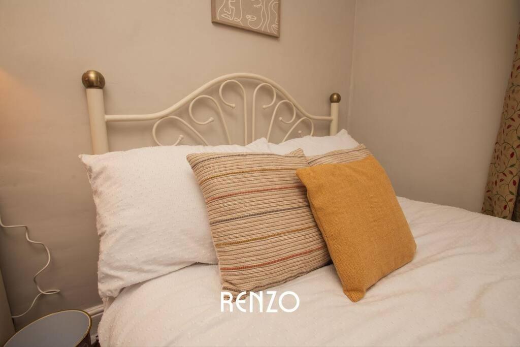 Inviting 3-Bed Home In Lincoln By Renzo, Stunning Design, Close To Lincoln Cathedral! Екстериор снимка