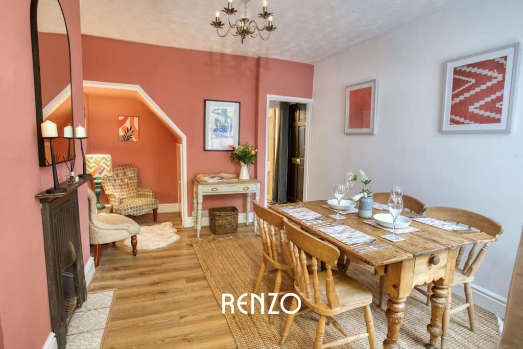 Inviting 3-Bed Home In Lincoln By Renzo, Stunning Design, Close To Lincoln Cathedral! Екстериор снимка